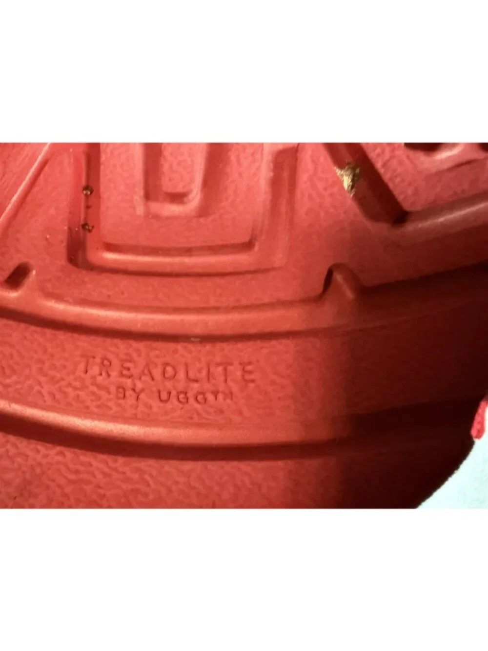 Ugg Men's Neumel Boots Size 9M Red Lace Up Chukka 3236